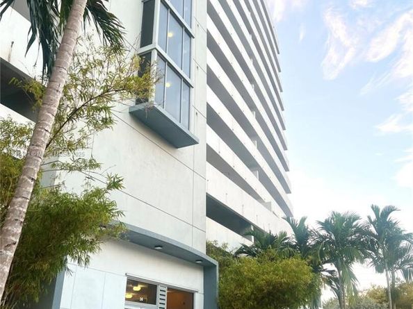 36 NW 6th Ave TS1, Miami FL 33128