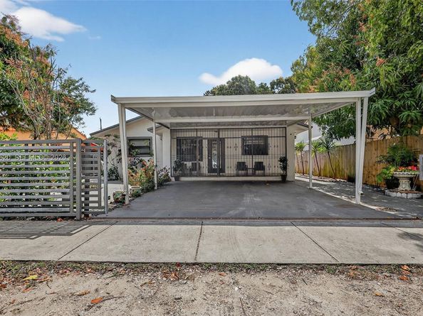 834 NW 115th St, Miami FL 33168