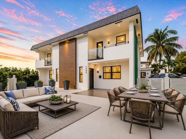 7996 Crespi Blvd, Miami Beach FL 33141