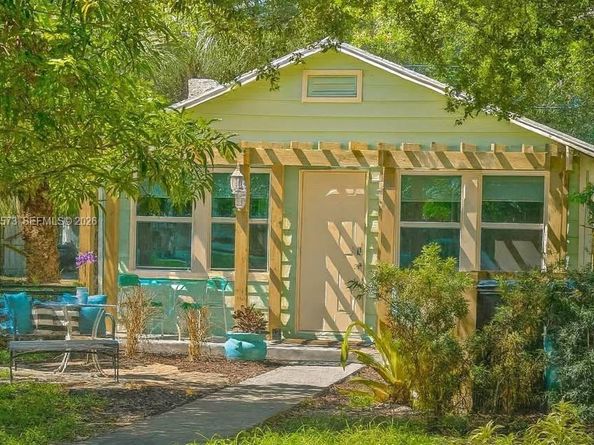 213 N E St, Lake Worth FL 33460