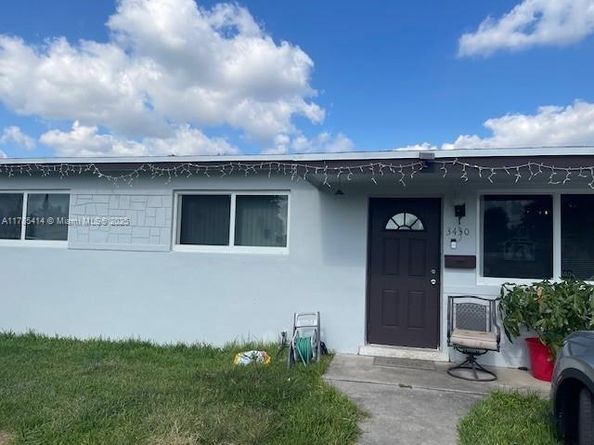 3430 SW 105th Ave, Miami FL 33165