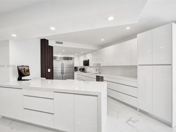 4000 Island Blvd 2301, Aventura FL 33160