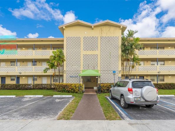11960 NE 19th Dr 15, North Miami FL 33181