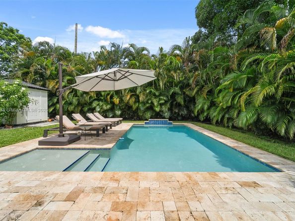 5 NW 107th St, Miami Shores FL 33168