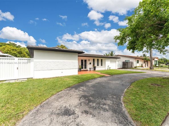1730 SW 102nd Ave, Miami FL 33165