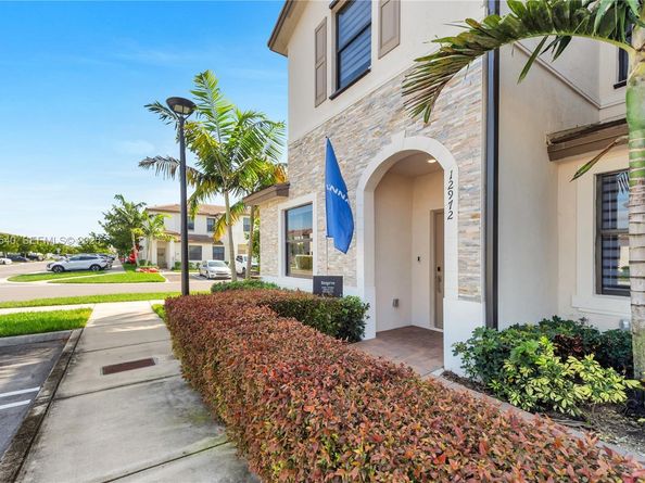 12972 SW 233rd Ter, Homestead FL 33032