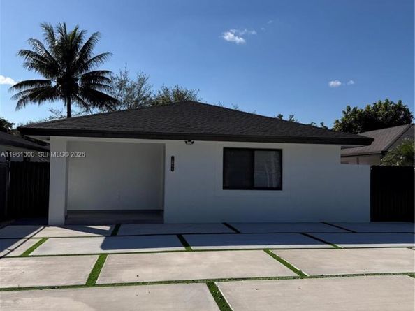 18940 SW 113th Ct, Miami FL 33157