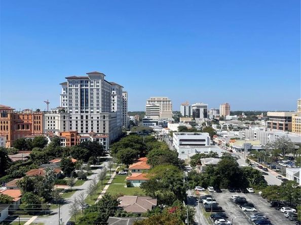 2351 Douglas Rd 1208, Miami FL 33145