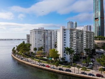 1408 Brickell Bay Dr