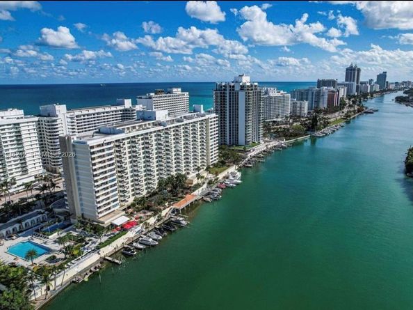 5600 Collins Ave 10A, Miami Beach FL 33140