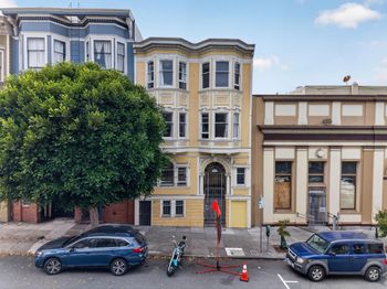 21 Belvedere Street