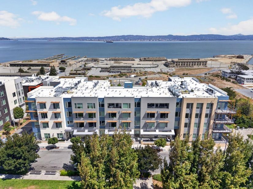 52 Innes Court 202, San Francisco CA 94124