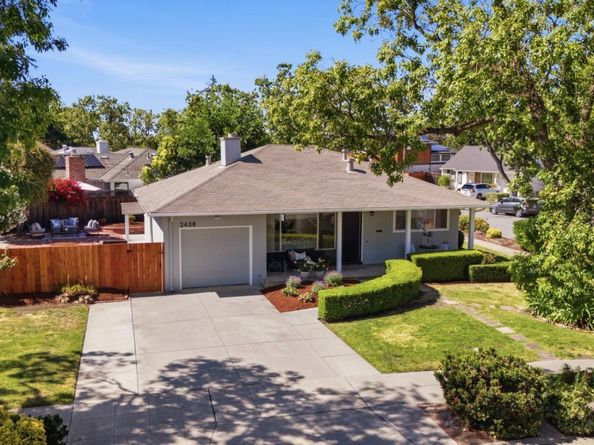 2438 Massachusetts Avenue, Redwood City CA 94061