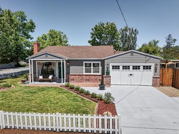 1205 FAIRVIEW Avenue