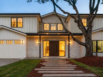 15 San Juan Avenue