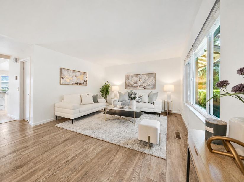 10019 Dove Oak Court, Cupertino CA 95014