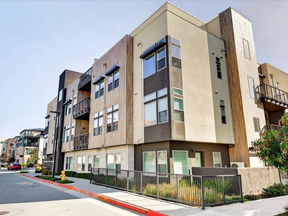 220 Waters Park Circle 304, San Mateo CA 94403