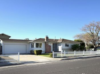 3050 Santa Maria Avenue