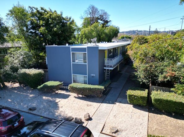 S Claremont, San Mateo CA 94402