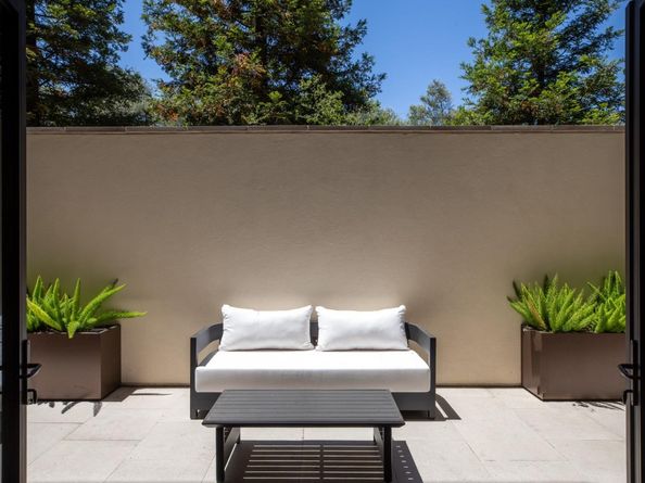 450 First Street 107, Los Altos CA 94022