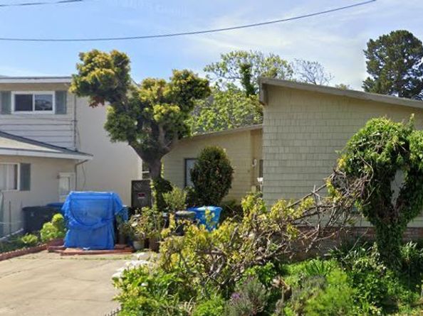824 Dell Road, Pacifica CA 94044