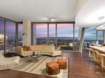 38 N Almaden Boulevard