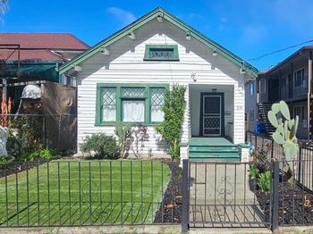 371 E William Street