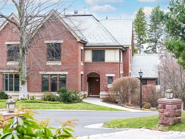 120 Seaver St A103, Brookline MA 02445