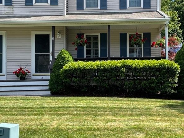 18 Leilo Dr 18, Middleboro MA 02346
