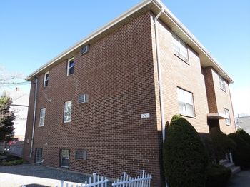 74 Harvard St