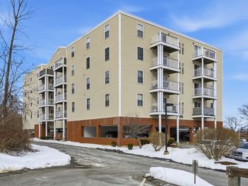 86 East Howard Street