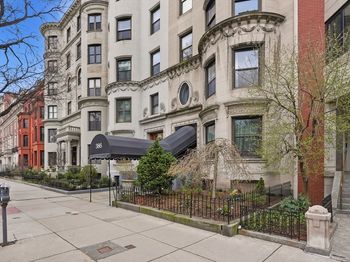 386 Commonwealth Ave