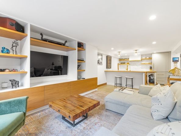 33 Worcester St 1, Boston MA 02118