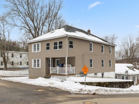 404 High St, Webster MA 01570