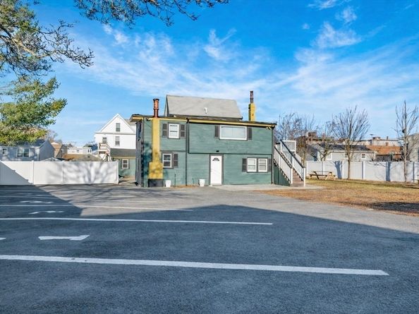 37 Cleveland St, Revere MA 02151