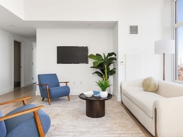 100 Lovejoy Wharf PH1A, Boston MA 02114