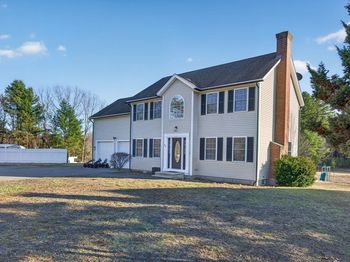 43 Mohawk Dr