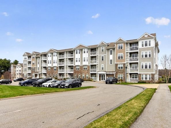 1 Francis Drive 309, Andover MA 01810
