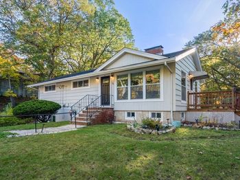 35-35B Beachview Ave