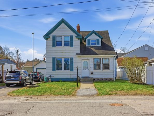 9 Hamilton Street, Clinton MA 01510