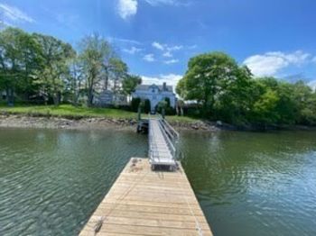 90 Water St