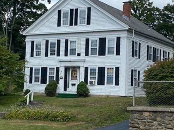 27 A-B Grafton St, Millbury MA 01527