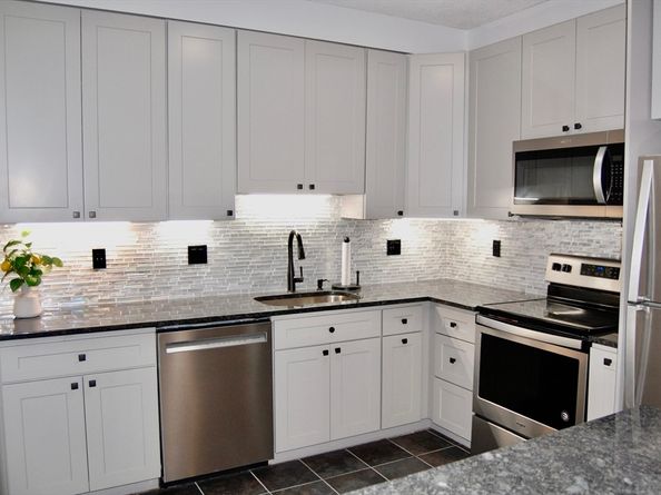 200 Cove Way 113, Quincy MA 02169