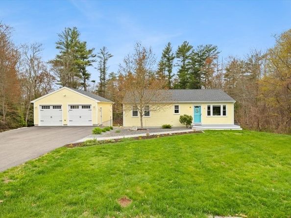 120 County St, Lakeville MA 02347