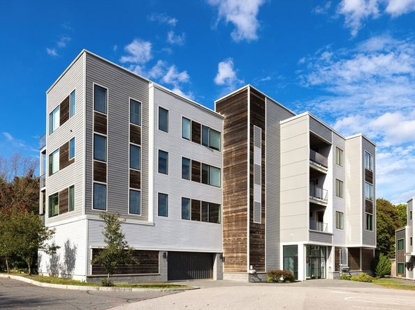 20 Taft Hill Park 5, Boston MA 02131