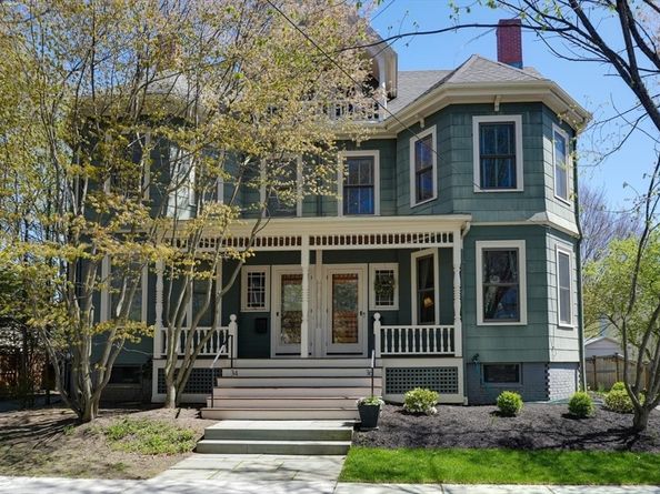 36 Chester St 36, Watertown MA 02472