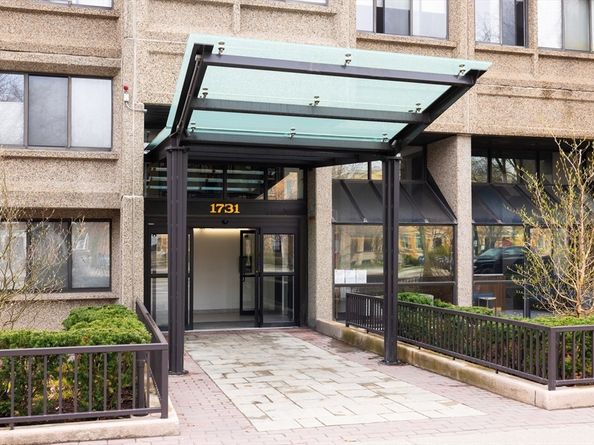 1731 Beacon St 402, Brookline MA 02445