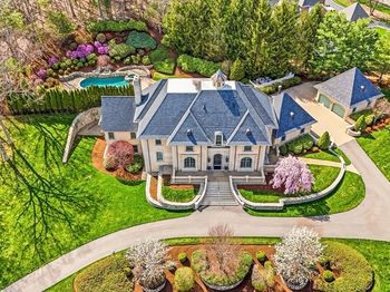 9 Wescott Drive