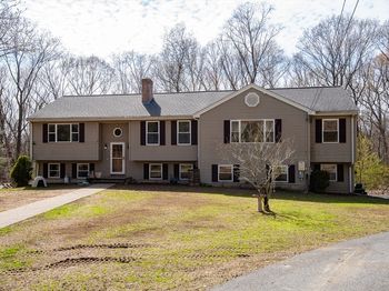 1 Lorraine Ln