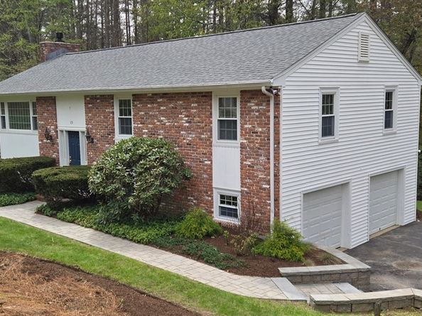 135 Walker Pond Rd, Sturbridge MA 01566